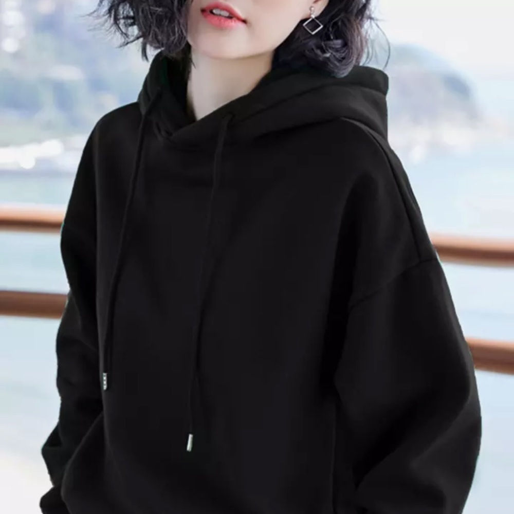 NWT black sweatshirt hoodie size M